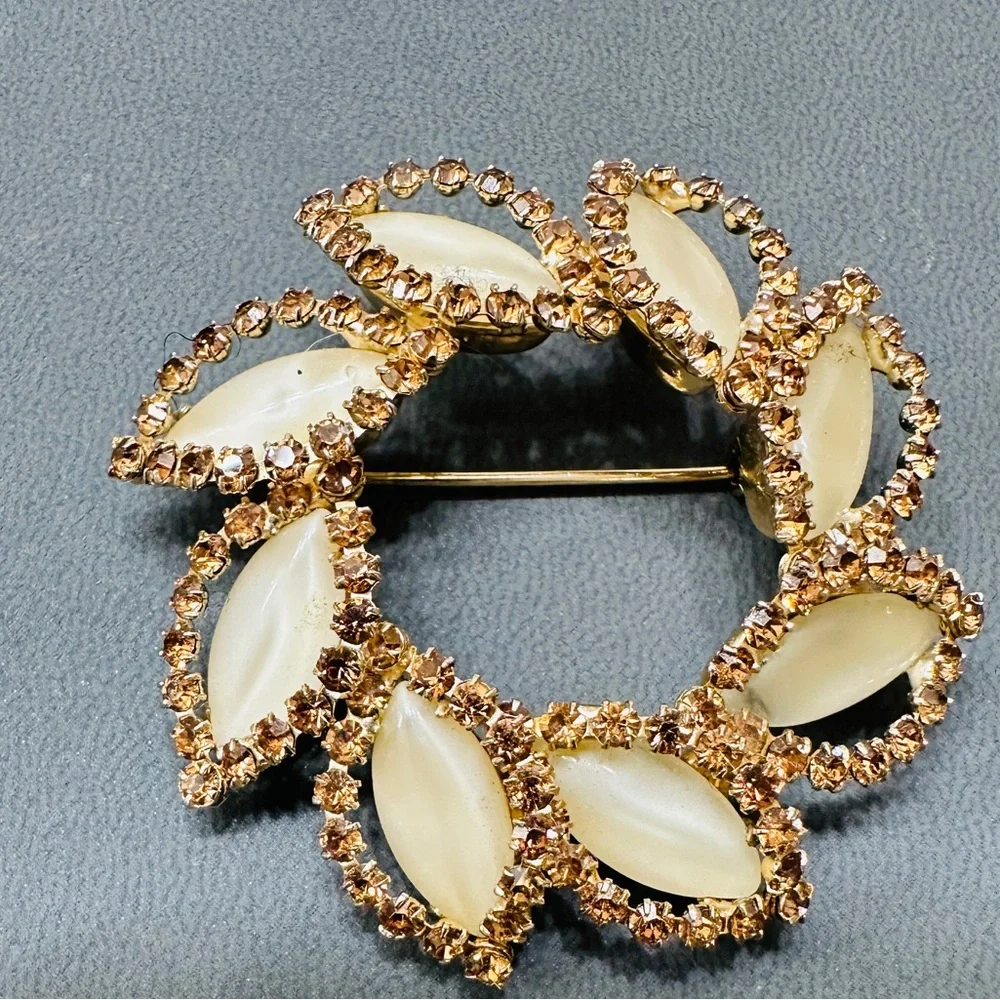 Juliana Broach Elegant Vintage Gold Topaz Tone Style Cream Ivory Rhinestones